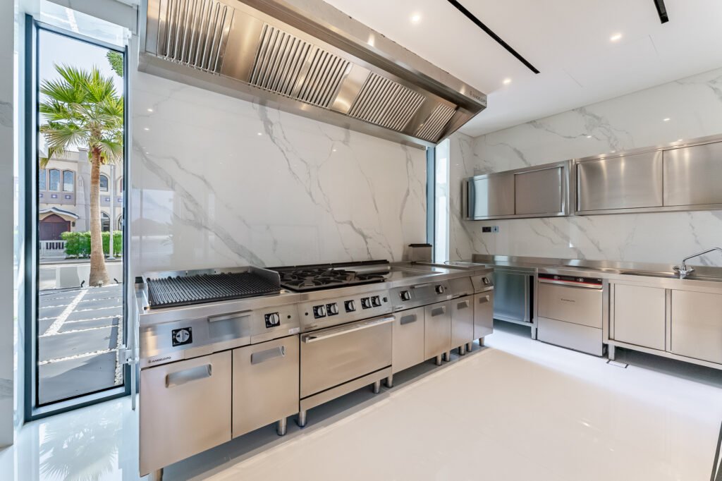 e 98, frond e, the palm jumeirah (32 of 99)