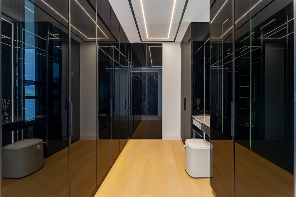 e 98, frond e, the palm jumeirah (60 of 99)