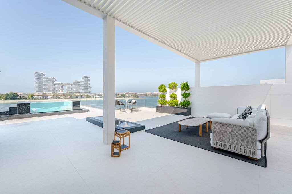 e 98, frond e, the palm jumeirah (86 of 99)